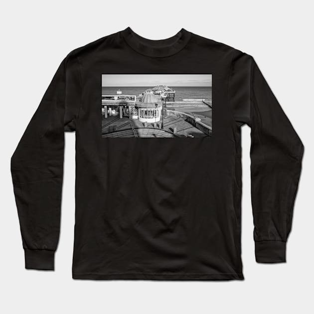 Top down view of Cromer pier in North Norfolk Long Sleeve T-Shirt by yackers1